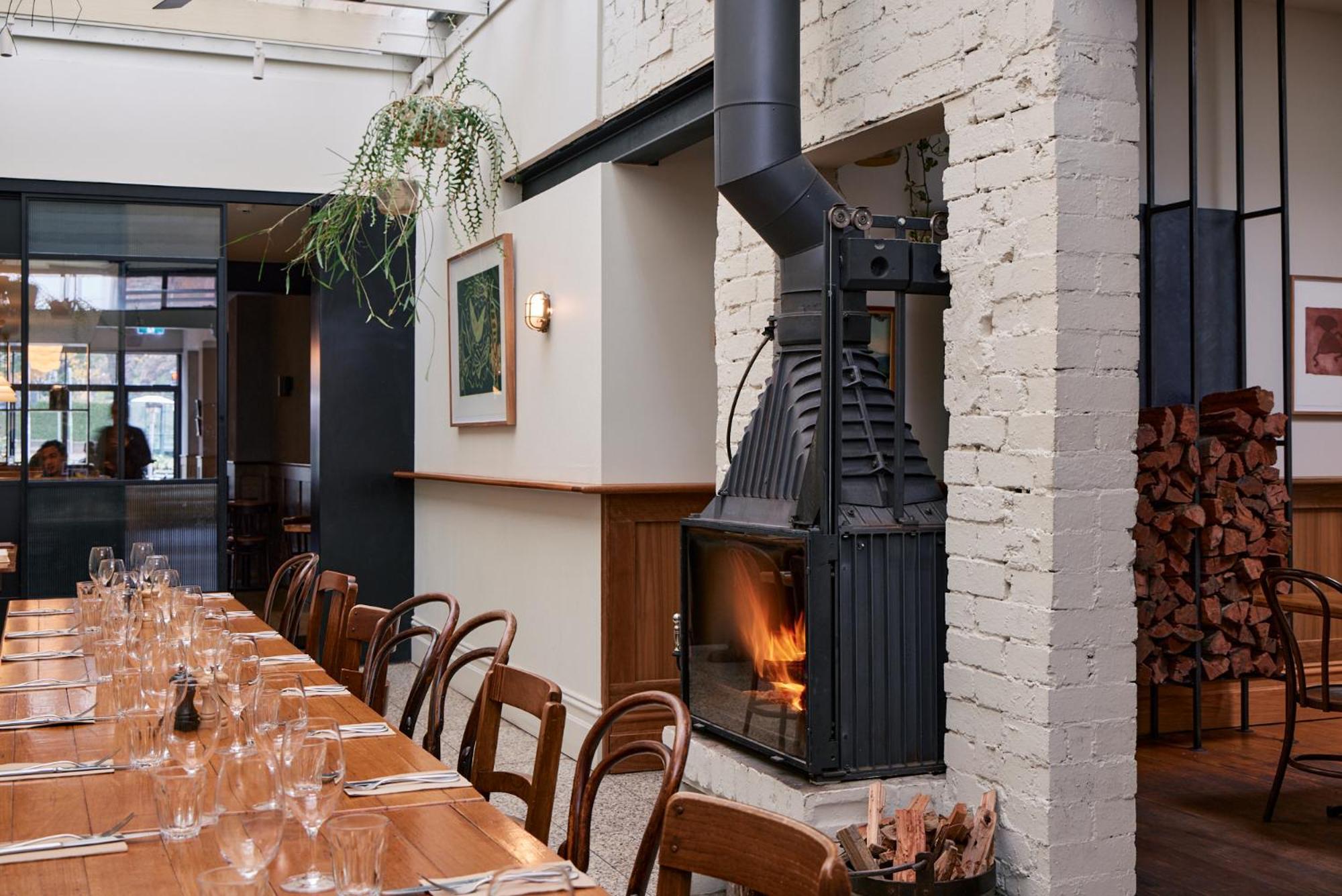 Naughtons Hotel — Photos 1